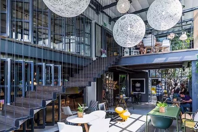 對(duì)這屆年輕人來(lái)說(shuō)，“生活”在辦公空間，才是向往的生活